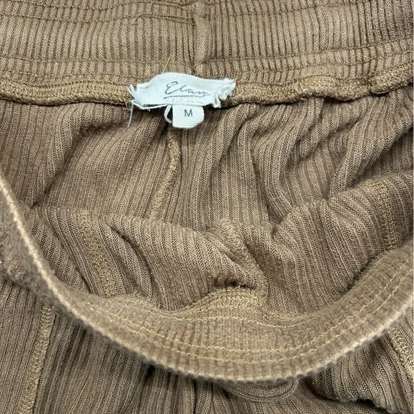 Elan Brown Ribbed Lounge Set - Picture 6 of 9